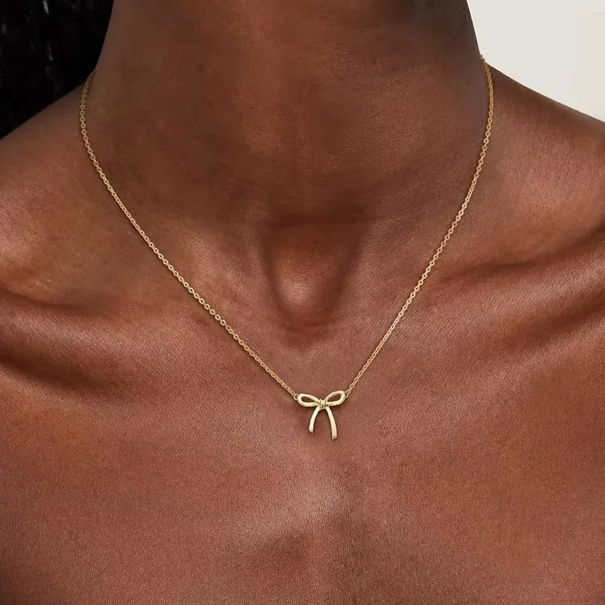 Lucky Bow Collar Necklace