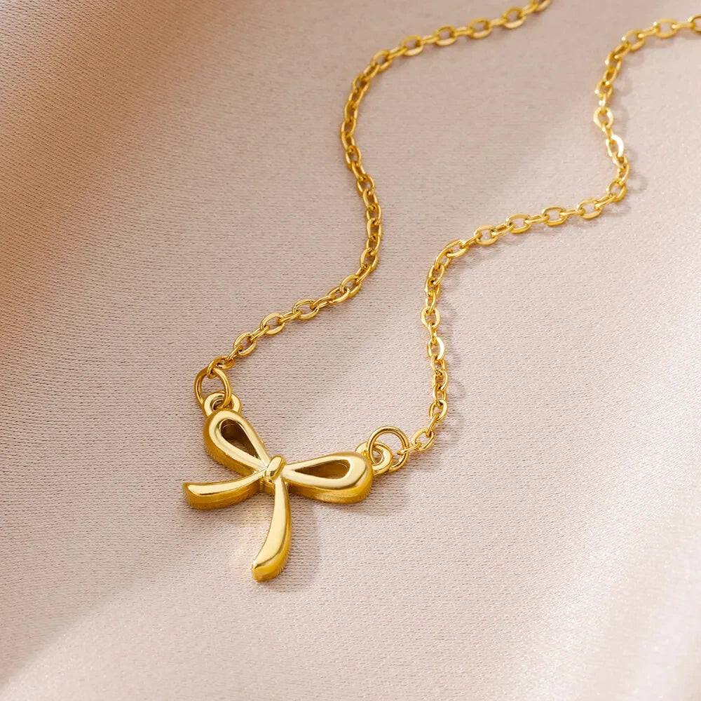 Lucky Bow Collar Necklace