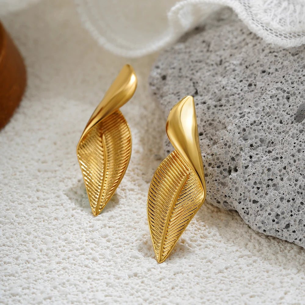 Golden Interlock Luxe Knot Earrings