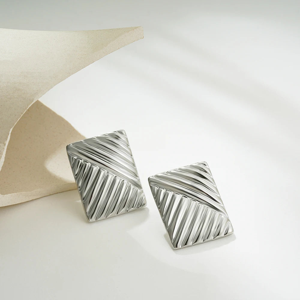 Golden Interlock Luxe Knot Earrings